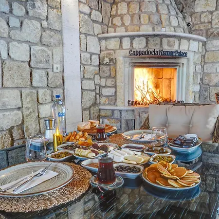 לינה וארוחת בוקר Cappadocia Kemer Palace *
