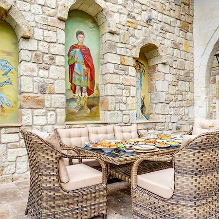 Cappadocia Kemer Palace אורגופ