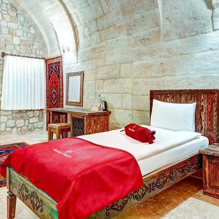 Cappadocia Kemer Palace לינה וארוחת בוקר
