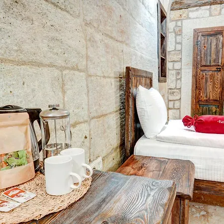 Cappadocia Kemer Palace לינה וארוחת בוקר *