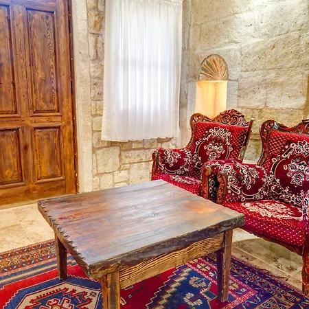 Cappadocia Kemer Palace לינה וארוחת בוקר אורגופ