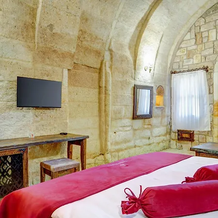 לינה וארוחת בוקר Cappadocia Kemer Palace אורגופ