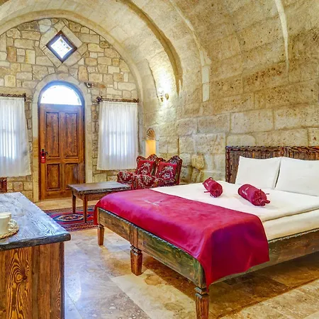 Cappadocia Kemer Palace לינה וארוחת בוקר אורגופ